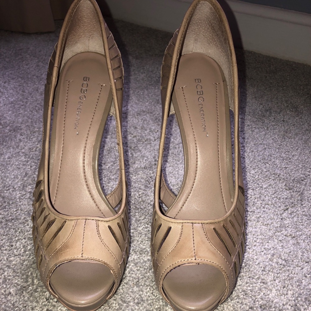 BCBGenetation beige high heel shoes